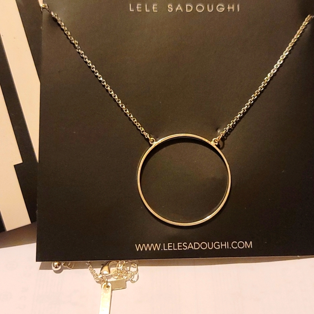 Silver circle necklace